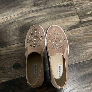 Steve Madden slip on